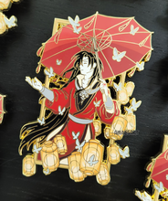 Load image into Gallery viewer, Hearts in Paradise - Hualian Enamel Pins